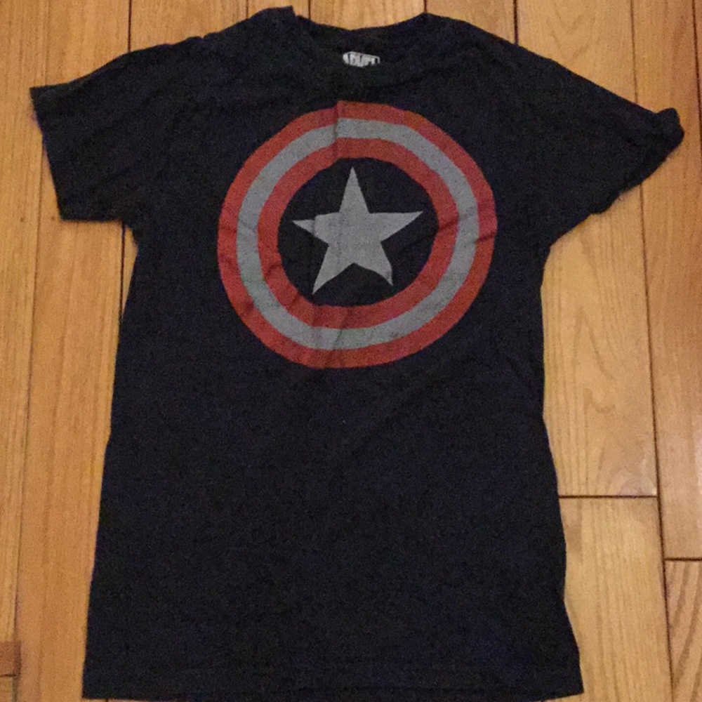 Men’s captain America shirt